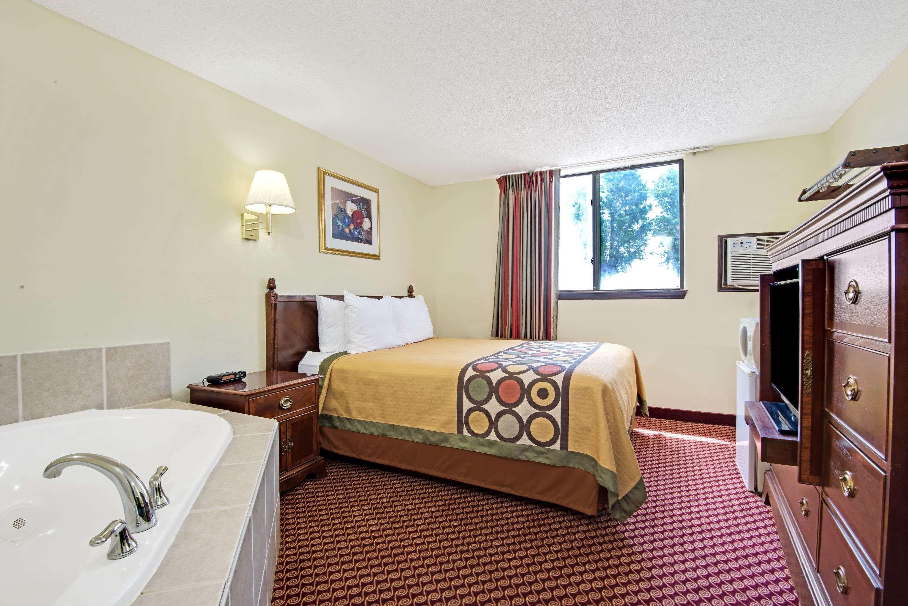 Baymont & By Wyndham Inn 2*